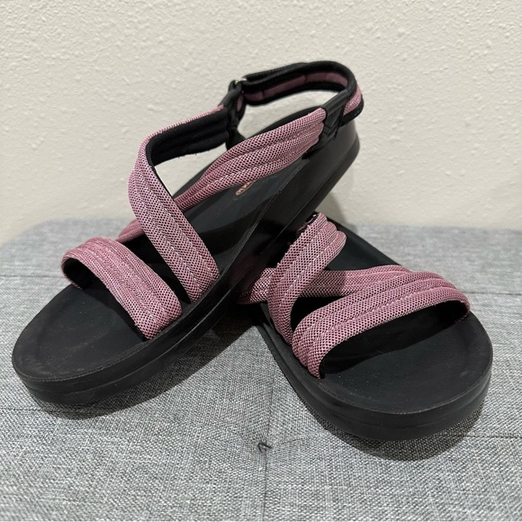 Aerothotic Hadal Adjustable Ankle Strap Sandal - Picture 10 of 11